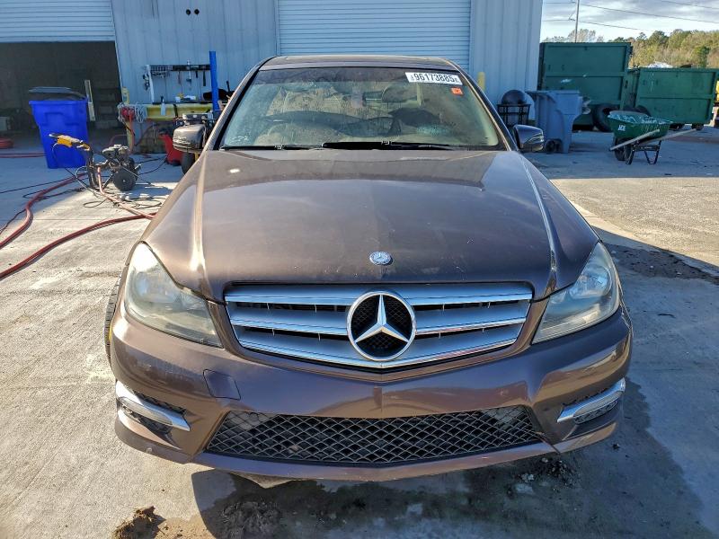 2013 Mercedes-benz C მანქანა იყიდება აუქციონზე, vin: WDDGF4HB0DR264367, აუქციონის ნომერი: 96173885