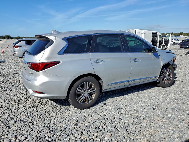 97639305 :رقم المزاد ، 5N1DL0MN2KC568195 vin ، 2019 Infiniti Qx60 مزاد بيع