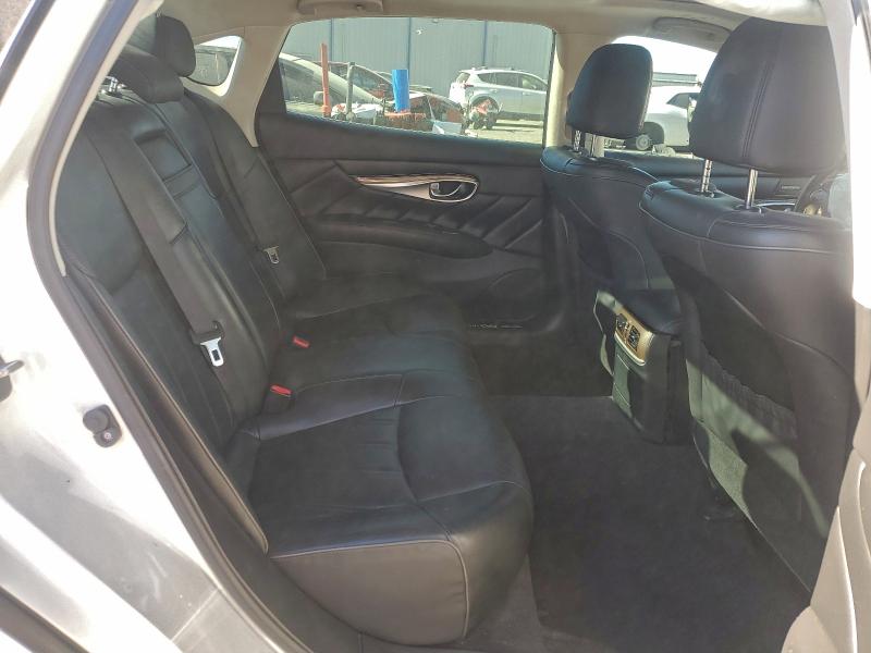 96413315 :رقم المزاد ، JN1BY1PP8FM601378 vin ، 2015 Infiniti Q70l مزاد بيع