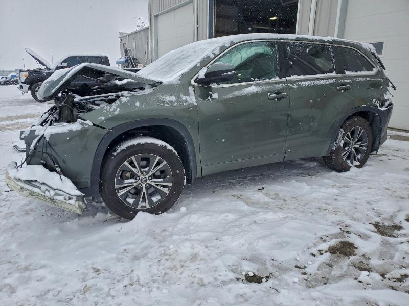 Продажа на аукционе авто 2018 Toyota Highlander, vin: 5TDBZRFH1JS485666, номер лота: 93787925