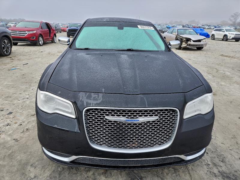 96072205 :رقم المزاد ، 2C3CCAAG7JH264579 vin ، 2018 Chrysler 300 مزاد بيع