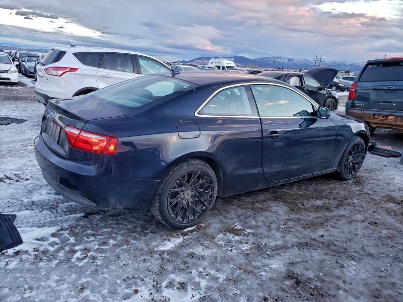 2011 Audi A5 Premium მანქანა იყიდება აუქციონზე, vin: WAUCFAFR0BA062516, აუქციონის ნომერი: 96182555