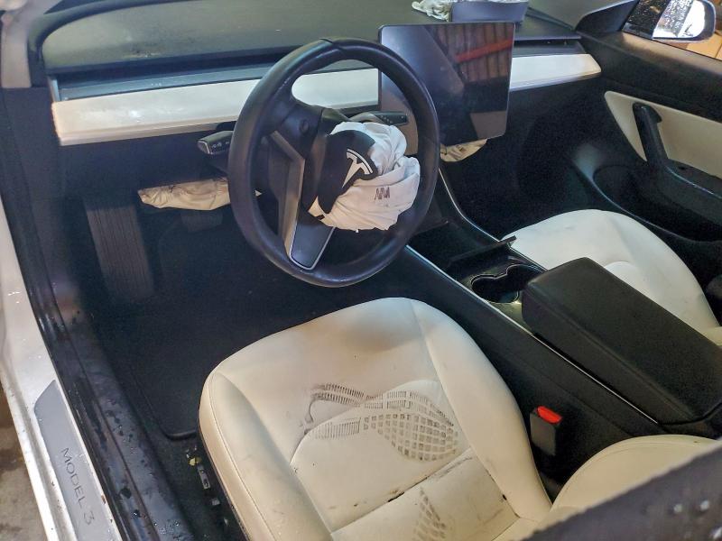 98588725 :رقم المزاد ، 5YJ3E1EB6KF421904 vin ، 2019 Tesla Model 3 مزاد بيع