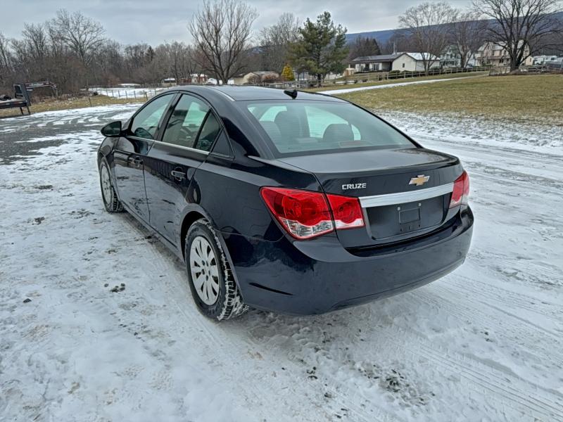 Продаж на аукціоні авто 2011 Chevrolet Cruze Ls, vin: 1G1PC5SH7B7295655, номер лоту: 97258145