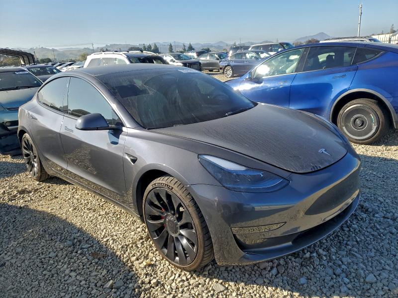 Продажа на аукционе авто 2022 Tesla Model 3, vin: 5YJ3E1EC7NF363833, номер лота: 95941895