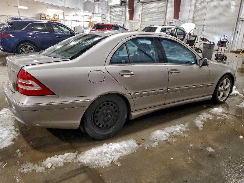 Продажа на аукционе авто 2005 Mercedes-benz 240-class, vin: WDBRF40J75A651115, номер лота: 97465535