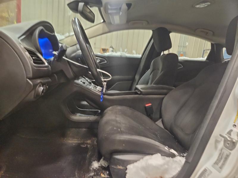 2015 Chrysler 200 მანქანა იყიდება აუქციონზე, vin: 1C3CCCAB5FN599645, აუქციონის ნომერი: 96719255