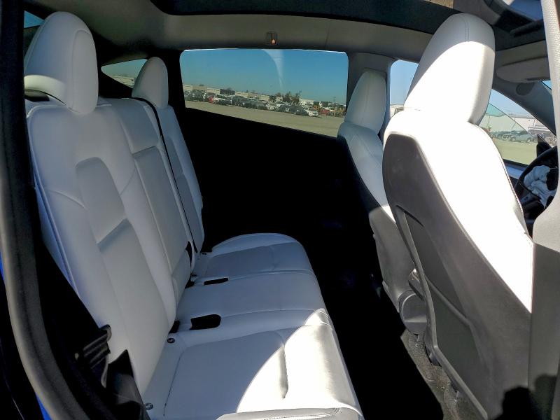 Продажа на аукционе авто 2024 Tesla Model Y, vin: 7SAYGDEE3RF003731, номер лота: 95906715