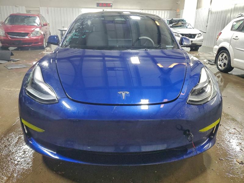 2022 Tesla Model 3 მანქანა იყიდება აუქციონზე, vin: 5YJ3E1EB2NF278700, აუქციონის ნომერი: 96082205