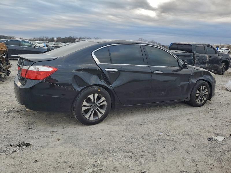 97822515 :رقم المزاد ، 1HGCR2F35FA239869 vin ، 2015 Honda Accord Lx مزاد بيع