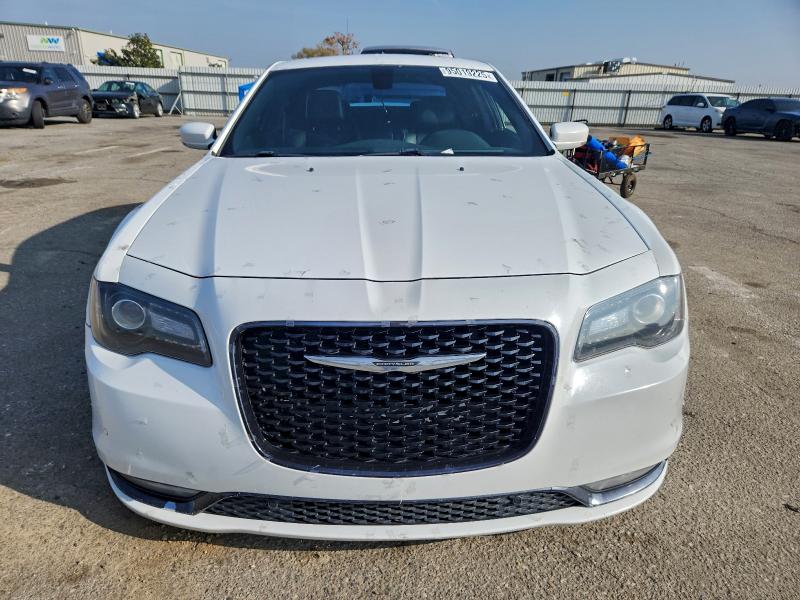 2016 Chrysler 300 მანქანა იყიდება აუქციონზე, vin: 2C3CCABT2GH208148, აუქციონის ნომერი: 95019225