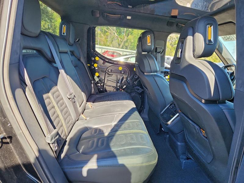 7FCTGAAAXNN015177, 2022 Rivian R1t Advent vehicle history