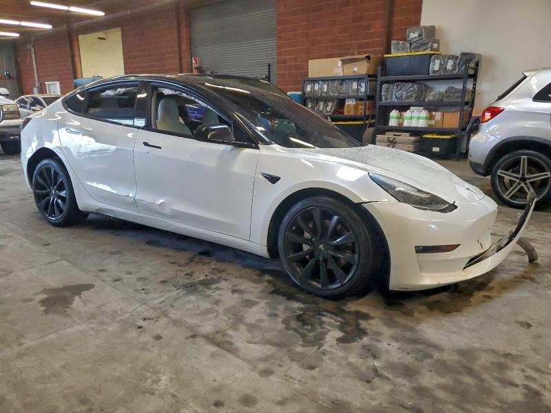 98588725 :رقم المزاد ، 5YJ3E1EB6KF421904 vin ، 2019 Tesla Model 3 مزاد بيع