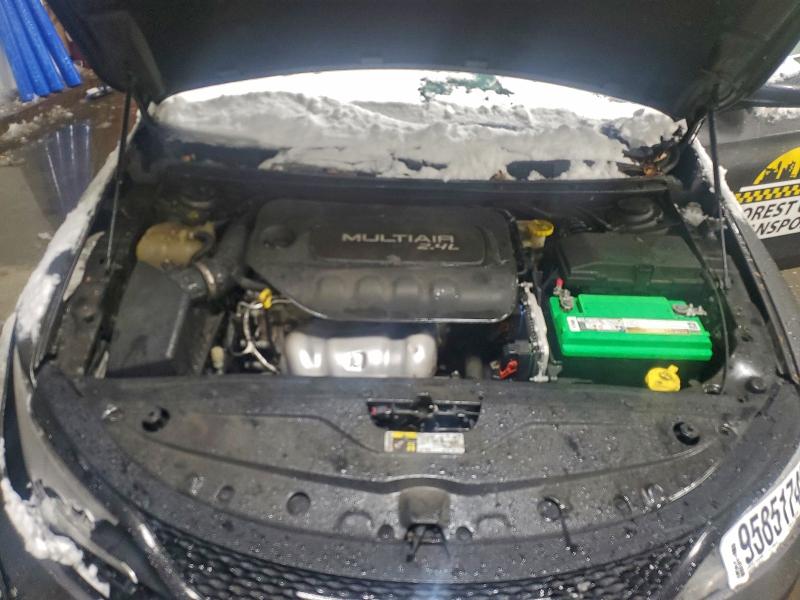 95851745 :رقم المزاد ، 1C3CCCBB5FN647093 vin ، 2015 Chrysler 200 مزاد بيع