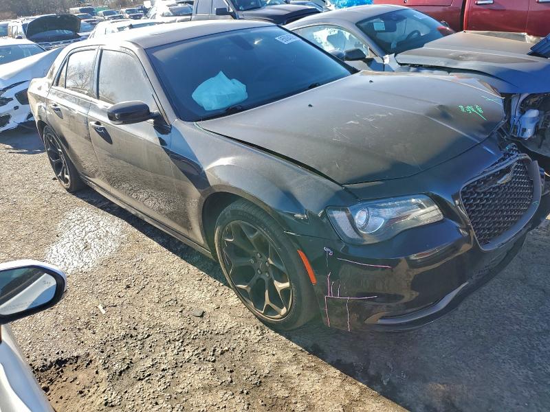 95094395 :رقم المزاد ، 2C3CCABG4GH310912 vin ، 2016 Chrysler 300 مزاد بيع