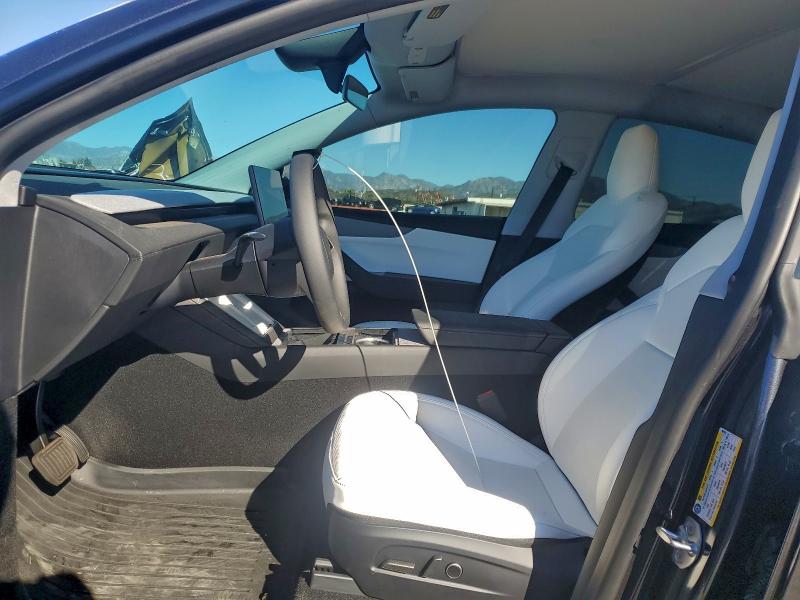 94071445 :رقم المزاد ، 7SAYGDEE7TF364547 vin ، 2026 Tesla Model Y مزاد بيع