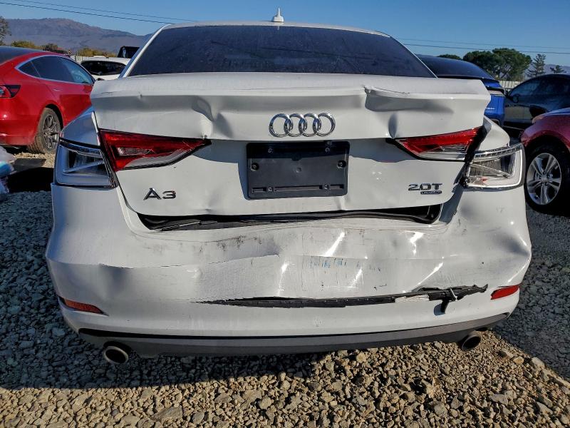 Продаж на аукціоні авто 2015 Audi A3, vin: WAUEFGFF0F1010813, номер лоту: 96147315