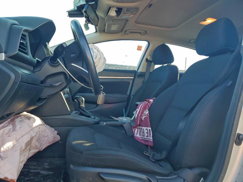 96674695 :رقم المزاد ، 5NPD84LF2KH424027 vin ، 2019 Hyundai Elantra مزاد بيع