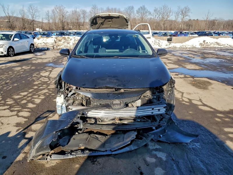 97165465 :رقم المزاد ، 5YFEPMAE3NP386686 vin ، 2022 Toyota Corolla مزاد بيع