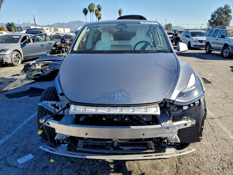 96048875 :رقم المزاد ، 7SAYGDEDXSF319060 vin ، 2025 Tesla Model Y مزاد بيع