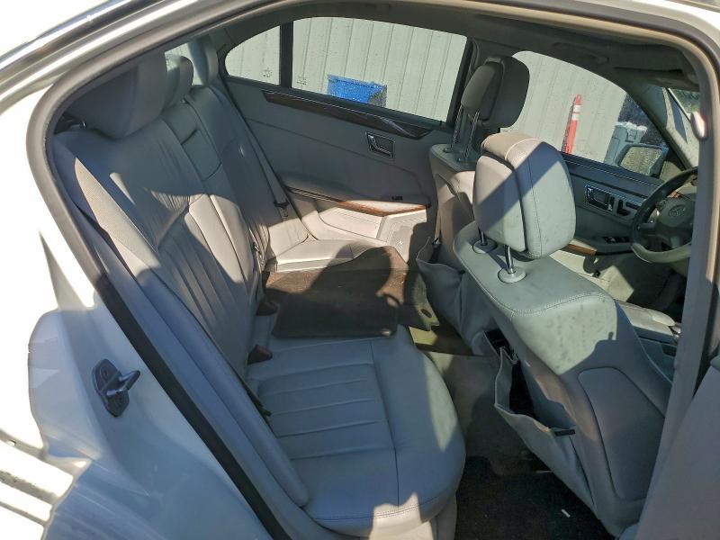97087335 :رقم المزاد ، WDDHF5GBXAA128947 vin ، 2010 Mercedes-benz E مزاد بيع