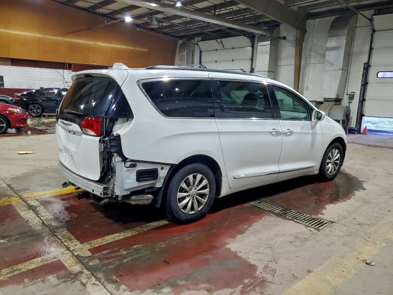 Продажа на аукционе авто 2017 Chrysler Pacifica, vin: 2C4RC1BG1HR610912, номер лота: 95404135