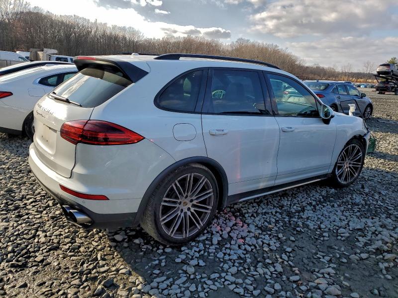 95248185 :رقم المزاد ، WP1AC2A26FLA82720 vin ، 2015 Porsche Cayenne Tu مزاد بيع