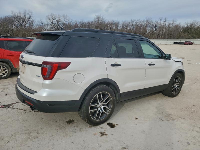 97102275 :رقم المزاد ، 1FM5K8GT6JGA42840 vin ، 2018 Ford Explorer S مزاد بيع