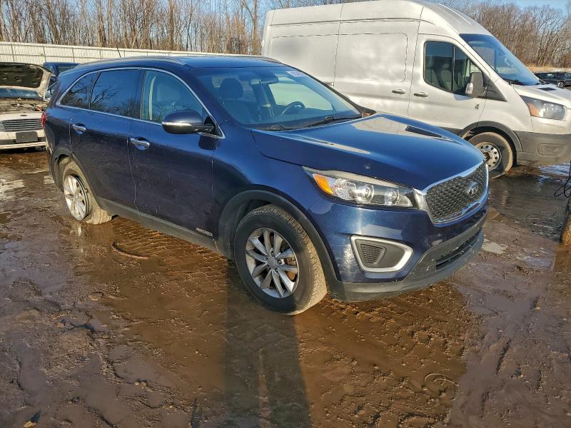 98346275 :رقم المزاد ، 5XYPGDA50JG399404 vin ، 2018 Kia Sorento Lx مزاد بيع