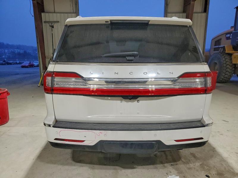 Продажа на аукционе авто 2019 Lincoln Navigator, vin: 5LMJJ2LT8KEL05750, номер лота: 95847085