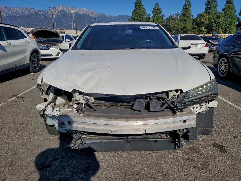 Продаж на аукціоні авто 2016 Acura Tlx, vin: 19UUB1F33GA008618, номер лоту: 94982325