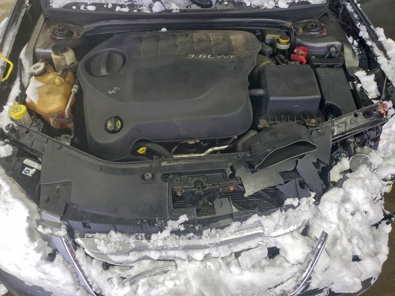 96472335 :رقم المزاد ، 1C3CCBCG1DN699113 vin ، 2013 Chrysler 200 مزاد بيع