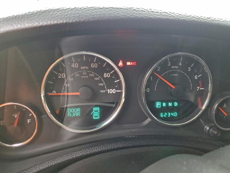 96111055 :رقم المزاد ، 1C4BJWDG4EL100379 vin ، 2014 Jeep Wrangler Unlimited مزاد بيع