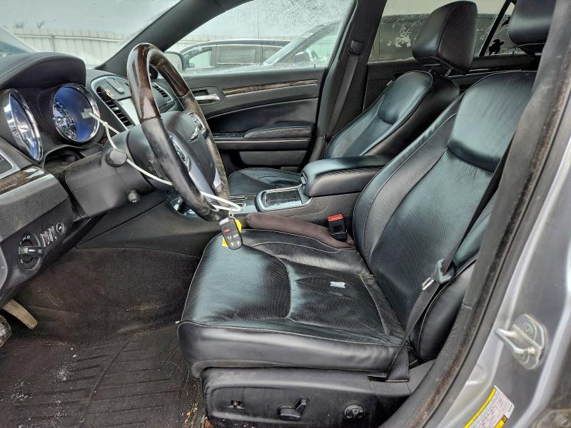 94894445 :رقم المزاد ، 2C3CA6CT3BH522563 vin ، 2011 Chrysler 300c مزاد بيع