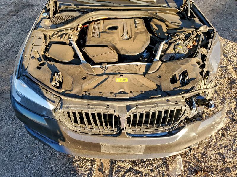 97210965 :رقم المزاد ، WBAJB1C59JB084611 vin ، 2018 Bmw 530xe مزاد بيع