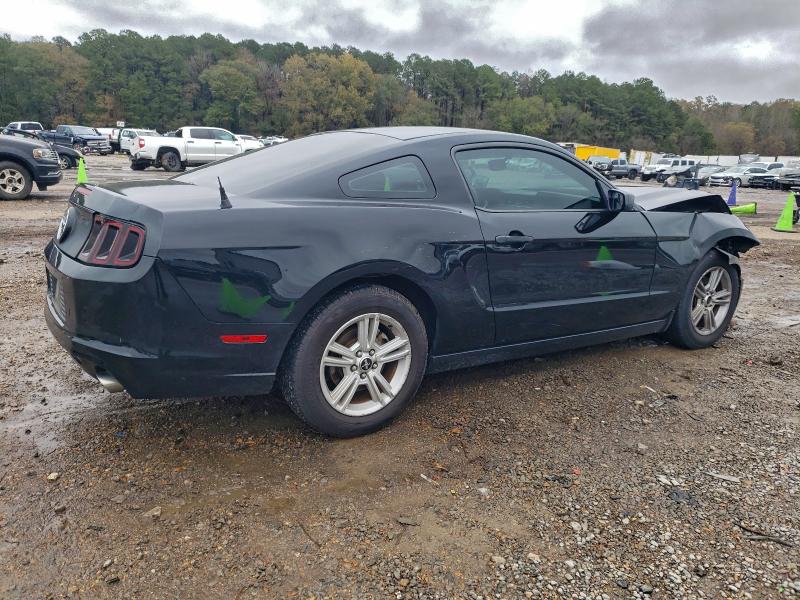 Продажа на аукционе авто 2014 Ford Mustang, vin: 1ZVBP8AM6E5251228, номер лота: 94784325