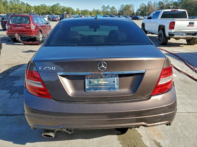 2013 Mercedes-benz C მანქანა იყიდება აუქციონზე, vin: WDDGF4HB0DR264367, აუქციონის ნომერი: 96173885
