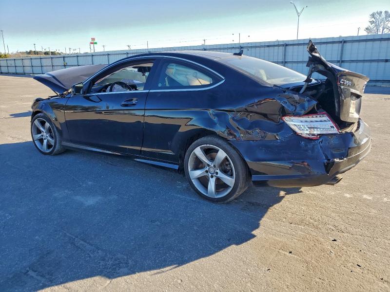 96253065 :رقم المزاد ، WDDGJ5HB5EG248215 vin ، 2014 Mercedes-benz C مزاد بيع