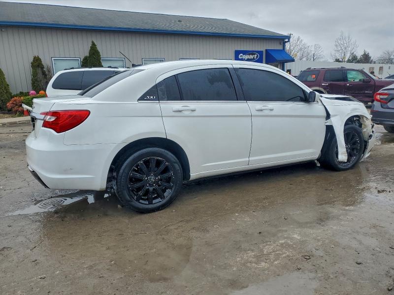 95949415 :رقم المزاد ، 1C3CCBBB7DN764052 vin ، 2013 Chrysler 200 مزاد بيع