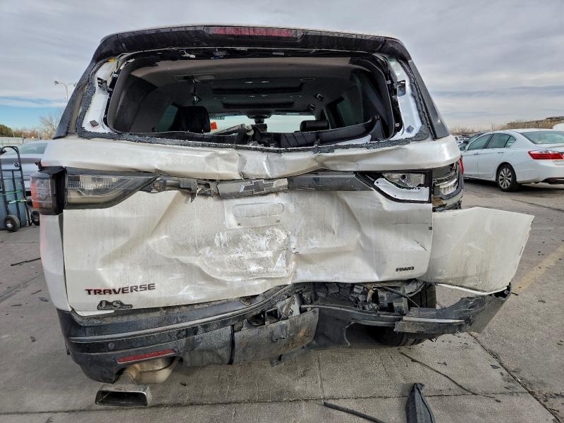 Продаж на аукціоні авто 2018 Chevrolet Traverse, vin: 1GNEVJKW9JJ125161, номер лоту: 97663975
