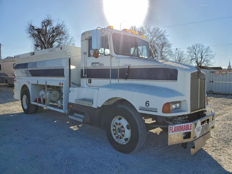 Продажа на аукционе авто 1989 Kenworth T600, vin: 1XKAD59X2KS528379, номер лота: 96276825