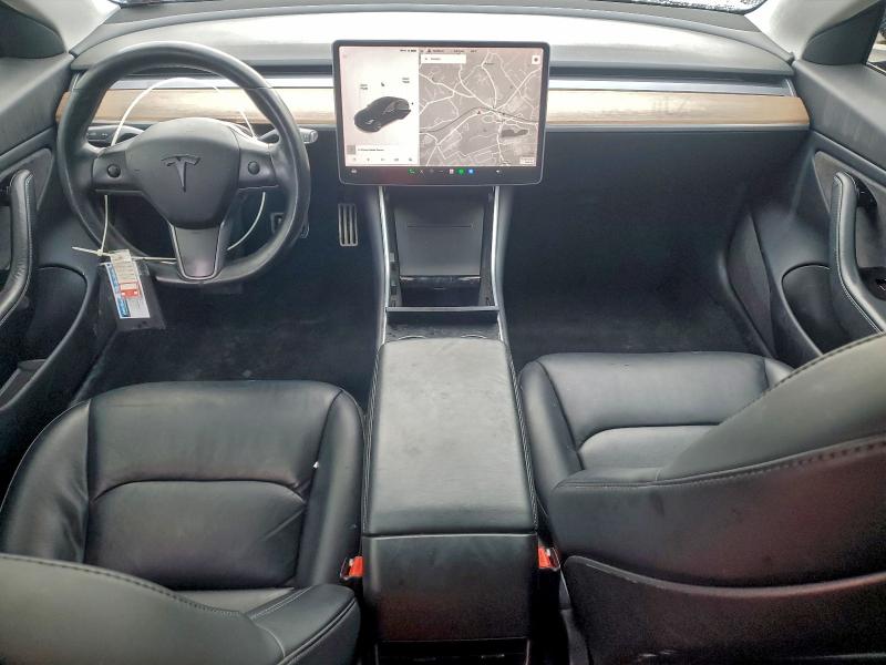 97880125 :رقم المزاد ، 5YJ3E1EA1JF034165 vin ، 2018 Tesla Model 3 مزاد بيع