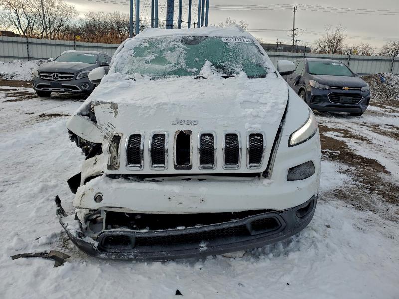 95471325 :رقم المزاد ، 1C4PJMCS4FW615026 vin ، 2015 Jeep Cherokee مزاد بيع