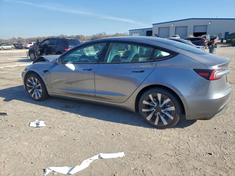 2025 Tesla Model 3 მანქანა იყიდება აუქციონზე, vin: 5YJ3E1EA2SF076409, აუქციონის ნომერი: 95768125
