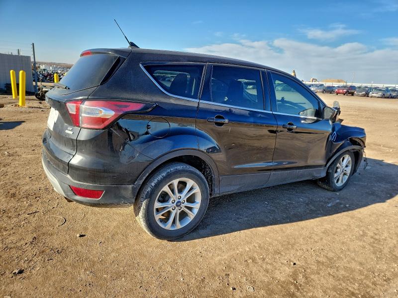 97655025 :رقم المزاد ، 1FMCU0GD1KUA62797 vin ، 2019 Ford Escape مزاد بيع