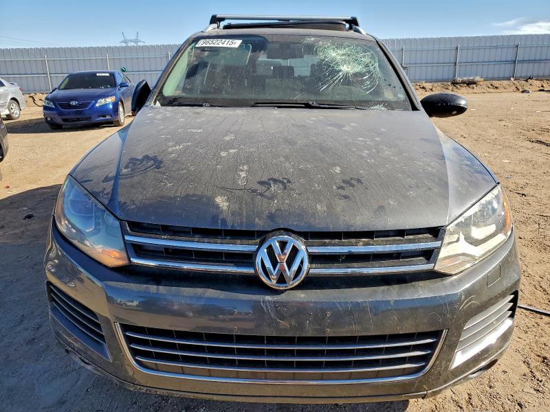 Продажа на аукционе авто 2013 Volkswagen Touareg, vin: WVGEP9BP9DD003375, номер лота: 96522415