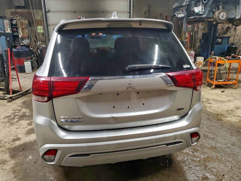 Продажа на аукционе авто 2022 Mitsubishi Outlander, vin: JA4J2VA71NZ611739, номер лота: 97181095