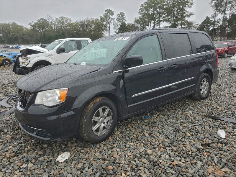 95483595 :رقم المزاد ، 2C4RC1BG8DR519744 vin ، 2013 Chrysler Town & Country مزاد بيع