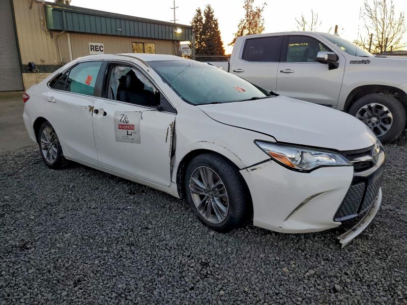 2015 Toyota Camry მანქანა იყიდება აუქციონზე, vin: 4T1BF1FK6FU035760, აუქციონის ნომერი: 96825265