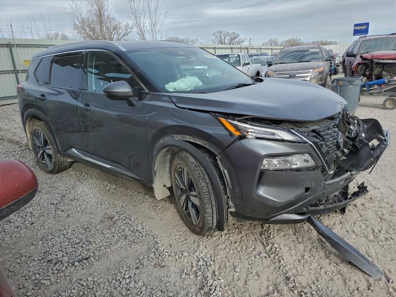 97529135 :رقم المزاد ، 5N1BT3CA2PC743396 vin ، 2023 Nissan Rogue مزاد بيع